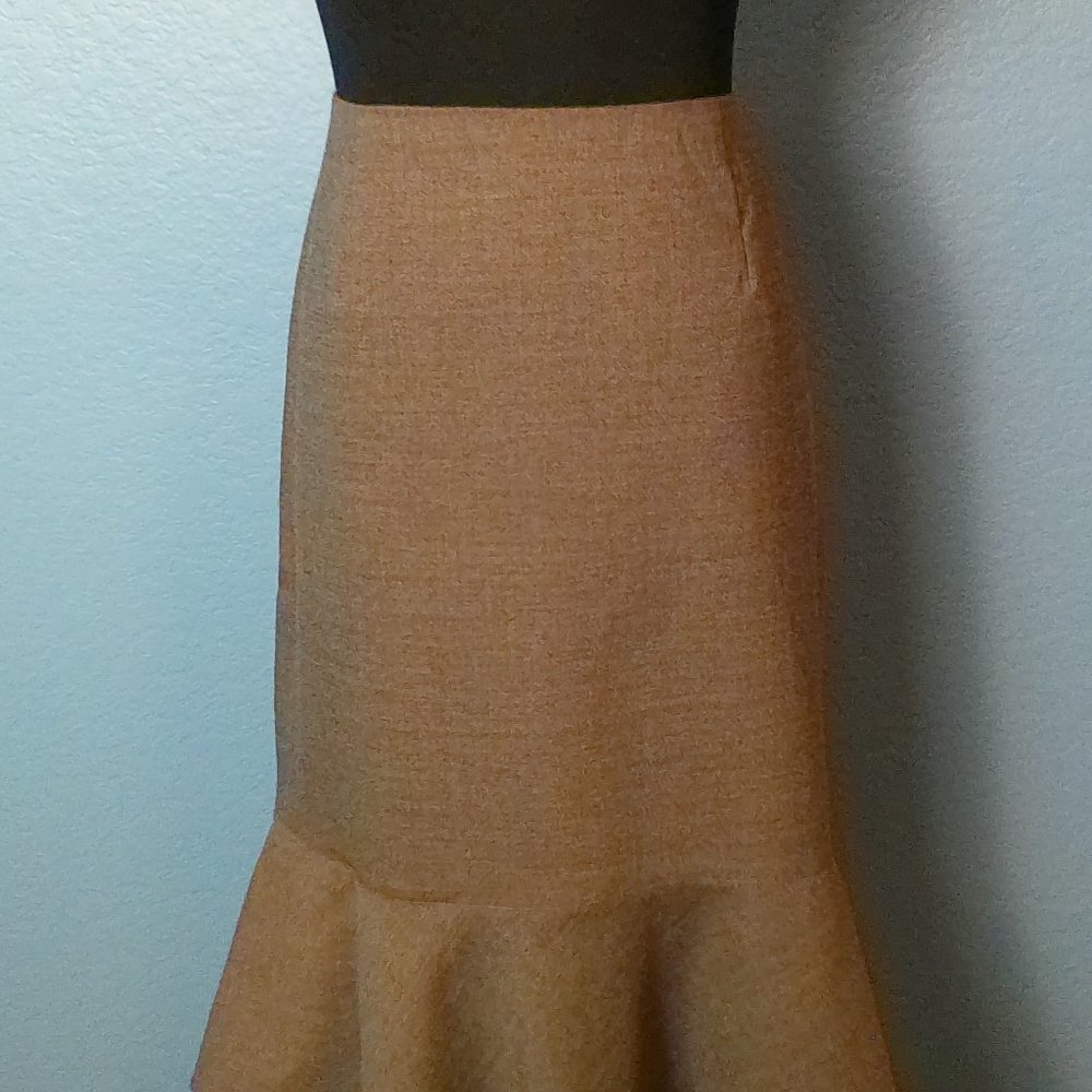 Feminine Skirt w/Ruffle-like hemline! Only $9!